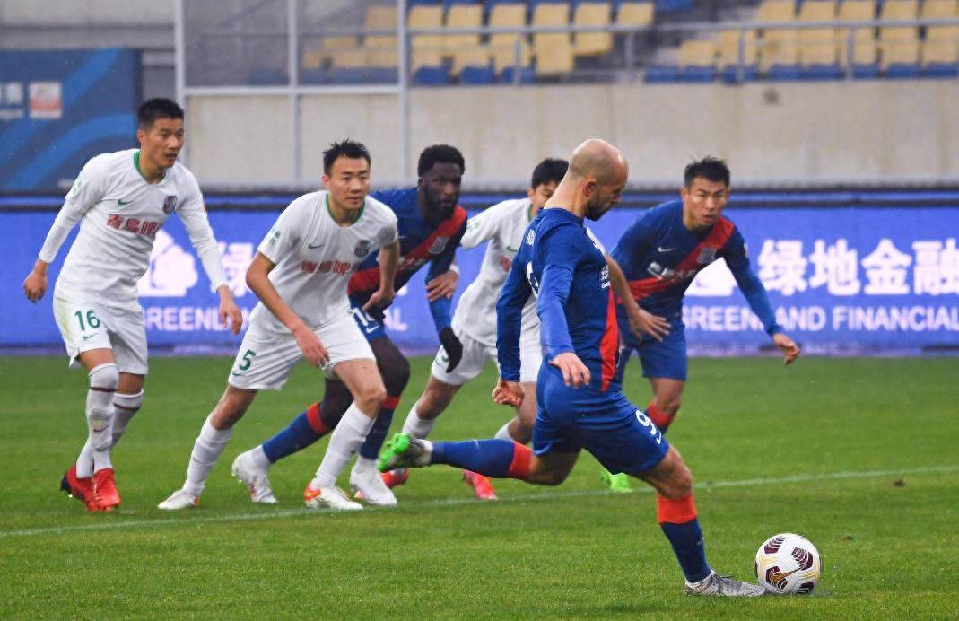 TheShy连续十场比赛得分超过爆冷，RNG不断突破！引发球迷热议的简单介绍